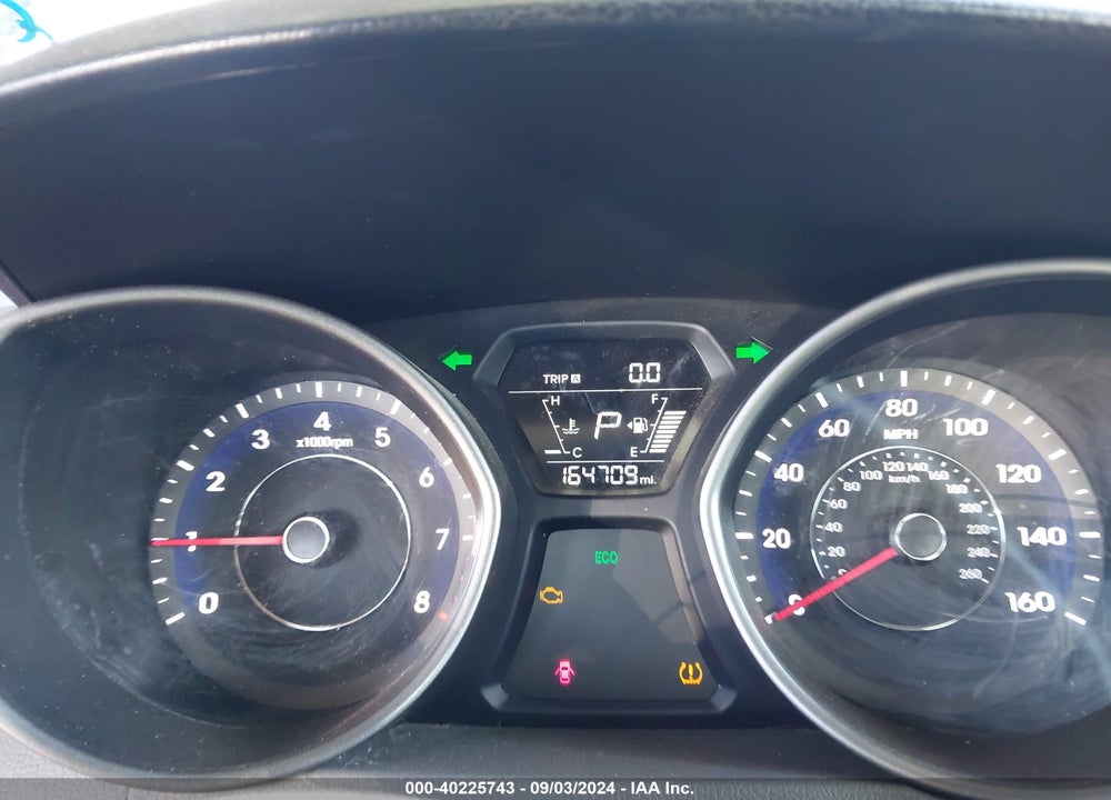 2014 HYUNDAI ELANTRA SE VIN: 5NPDH4AE6EH516031