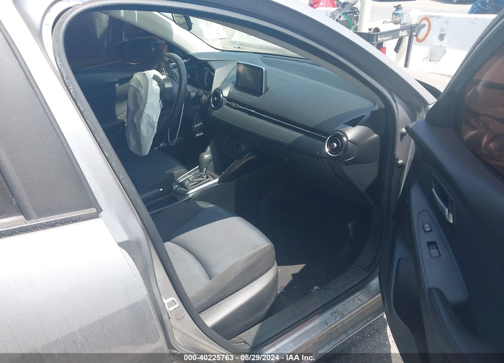2016 SCION IA VIN: 3MYDLBZV9GY102241