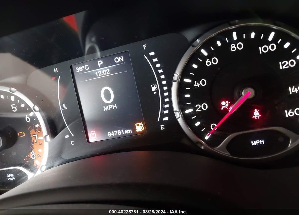 2018 JEEP RENEGADE LATITUDE FWD VIN: ZACCJABB9JPH97066