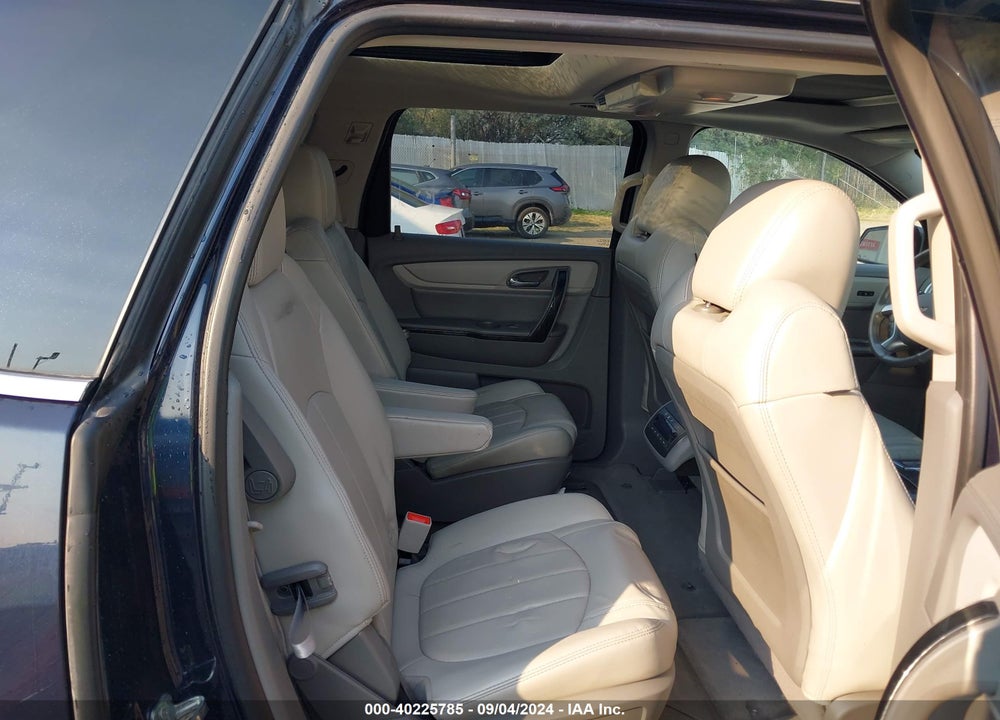 2017 CHEVROLET TRAVERSE PREMIER VIN: 1GNKVJKD3HJ100008