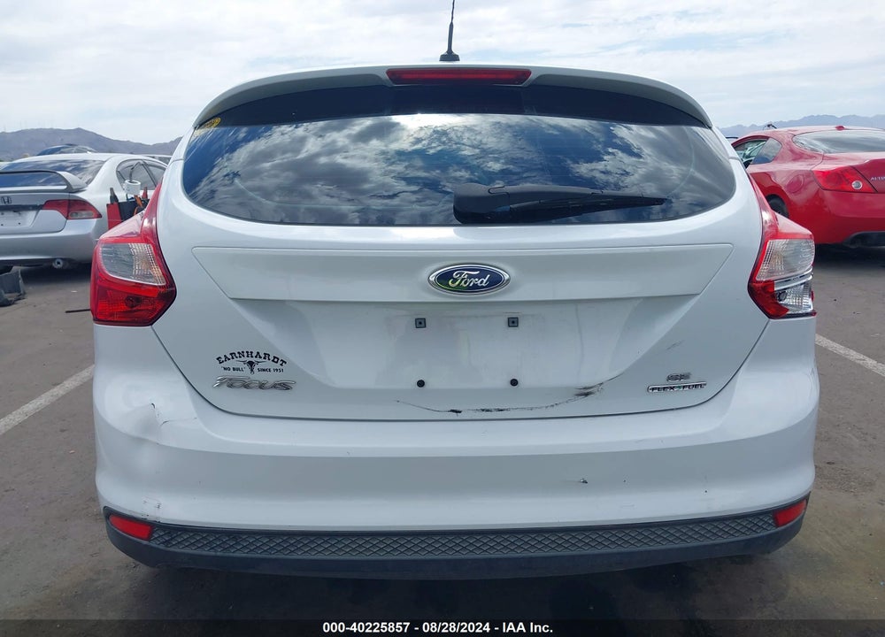 2013 FORD FOCUS SE VIN: 1FADP3K28DL335448