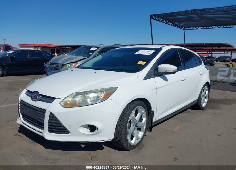 2013 FORD FOCUS SE VIN: 1FADP3K28DL335448