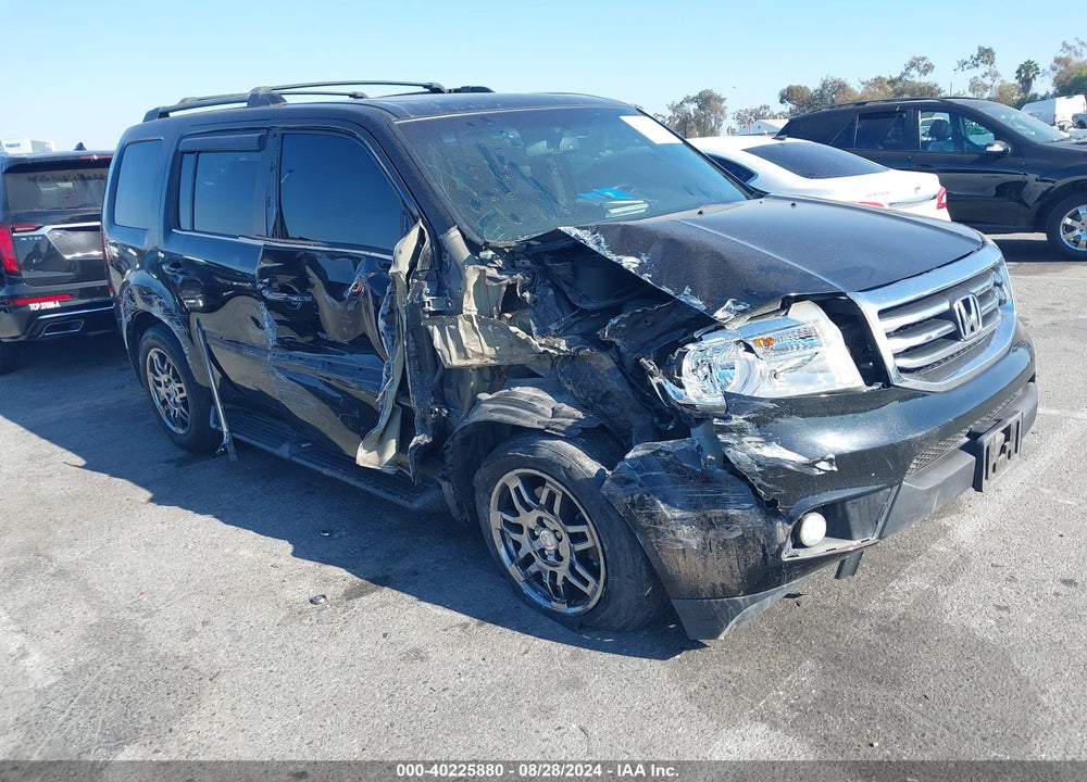 2013 HONDA PILOT TOURING VIN: 5FNYF4H92DB059263