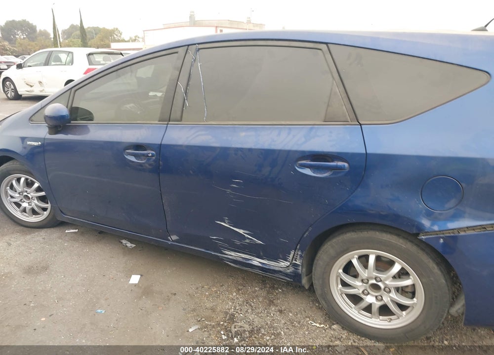 2015 TOYOTA PRIUS V TWO VIN: JTDZN3EU3FJ033499