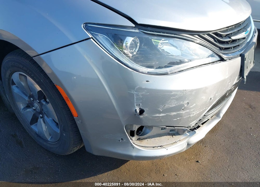 2017 CHRYSLER PACIFICA HYBRID PLATINUM VIN: 2C4RC1N73HR686112