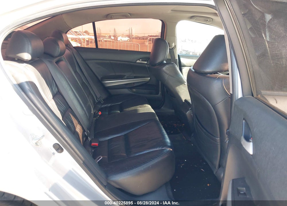 2009 HONDA ACCORD VIN: 1HGCP26879A076048
