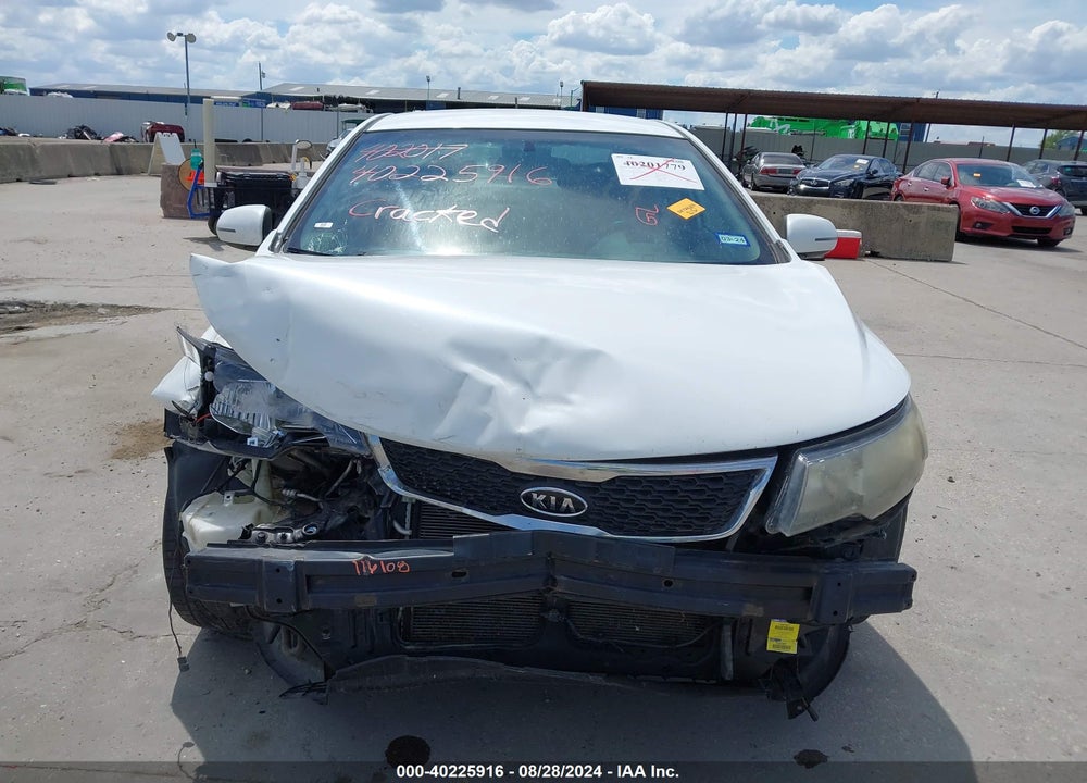 2013 KIA FORTE VIN: KNAFW4A30D5690489