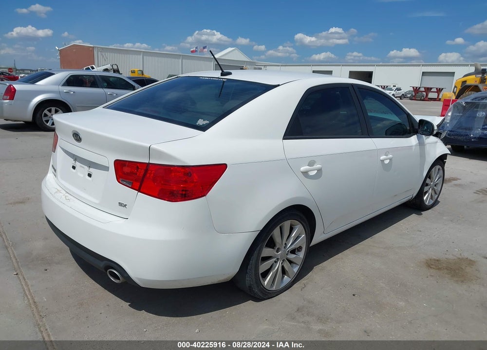 2013 KIA FORTE VIN: KNAFW4A30D5690489