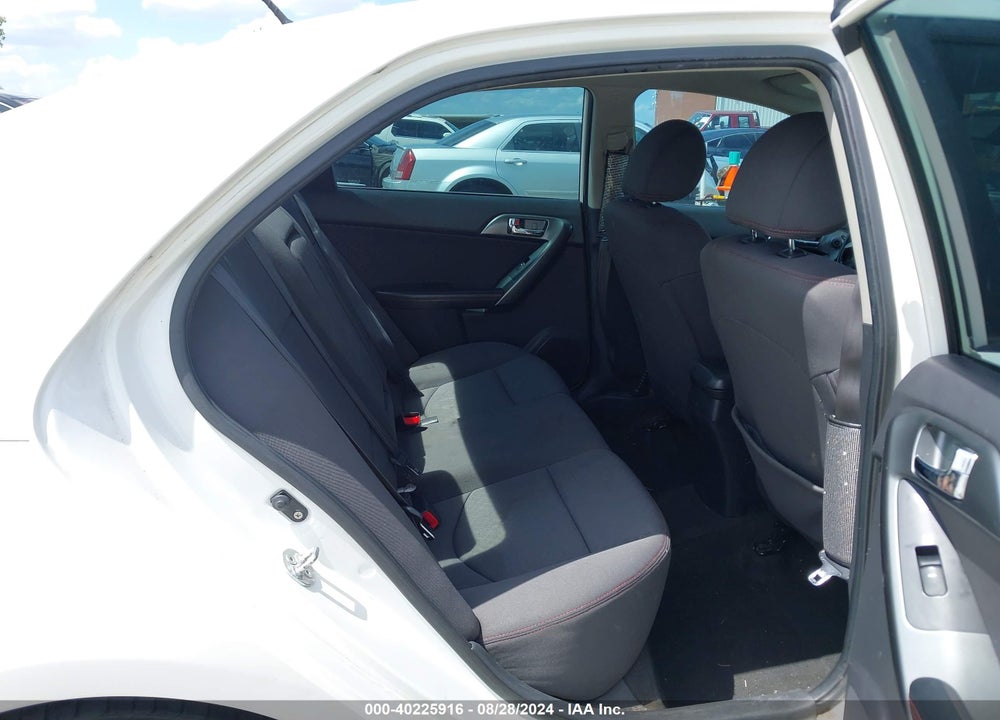 2013 KIA FORTE VIN: KNAFW4A30D5690489