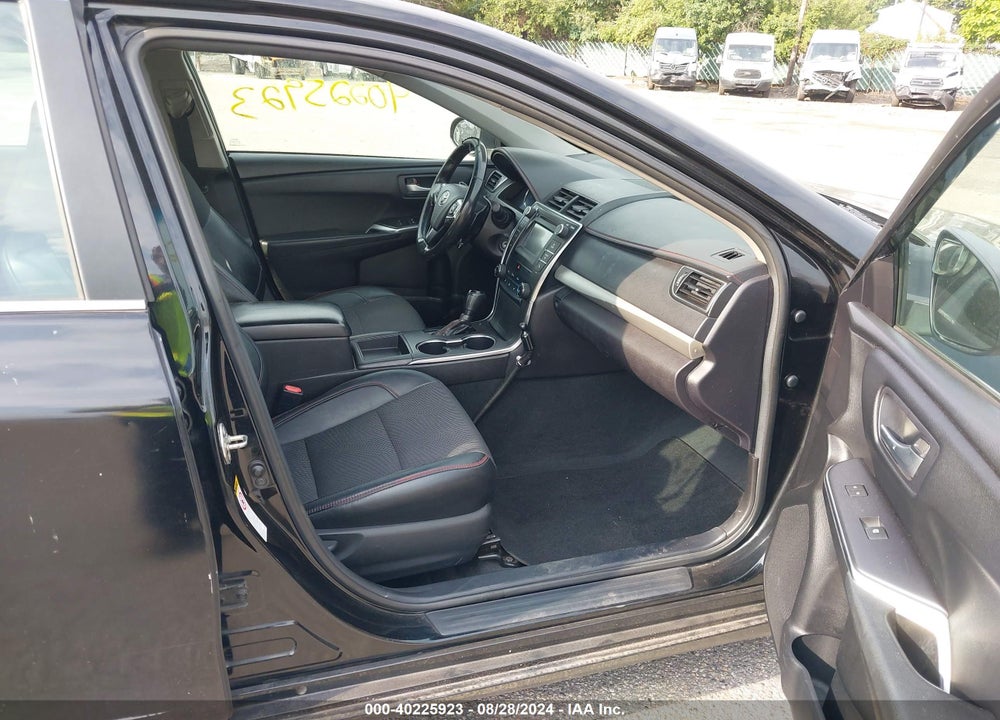 2017 TOYOTA CAMRY SE VIN: 4T1BF1FK6HU387109
