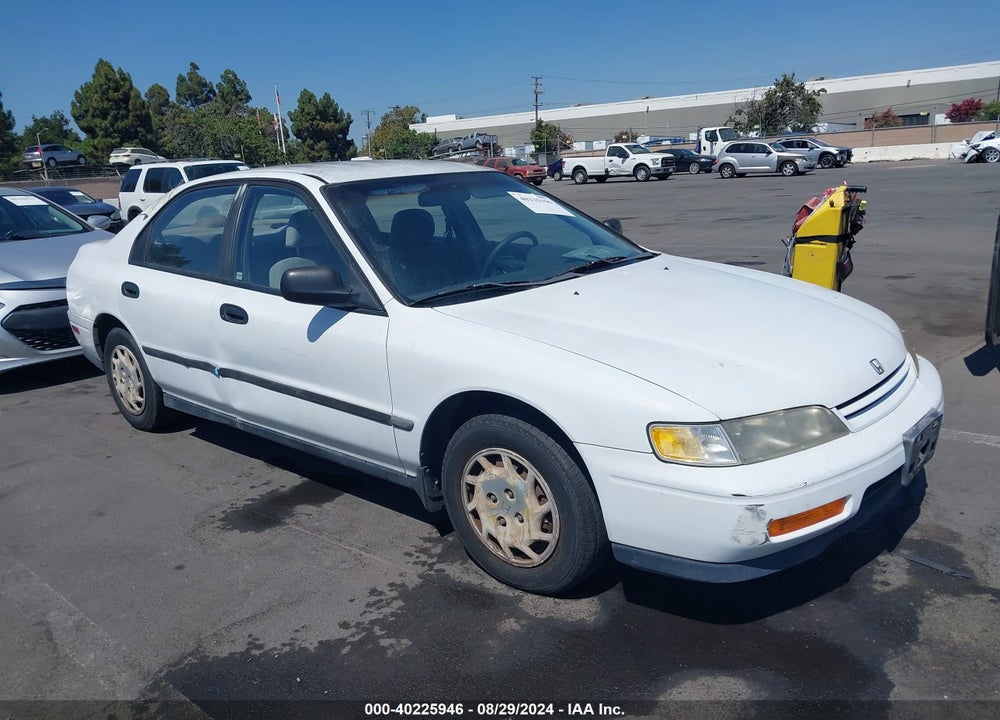 1994 HONDA ACCORD DX/LX VIN: 1HGCD5614RA109696