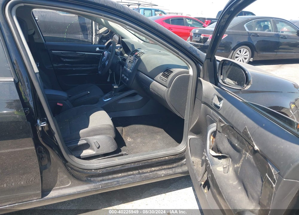 2010 VOLKSWAGEN JETTA S VIN: 3VWJZ7AJ5AM091143