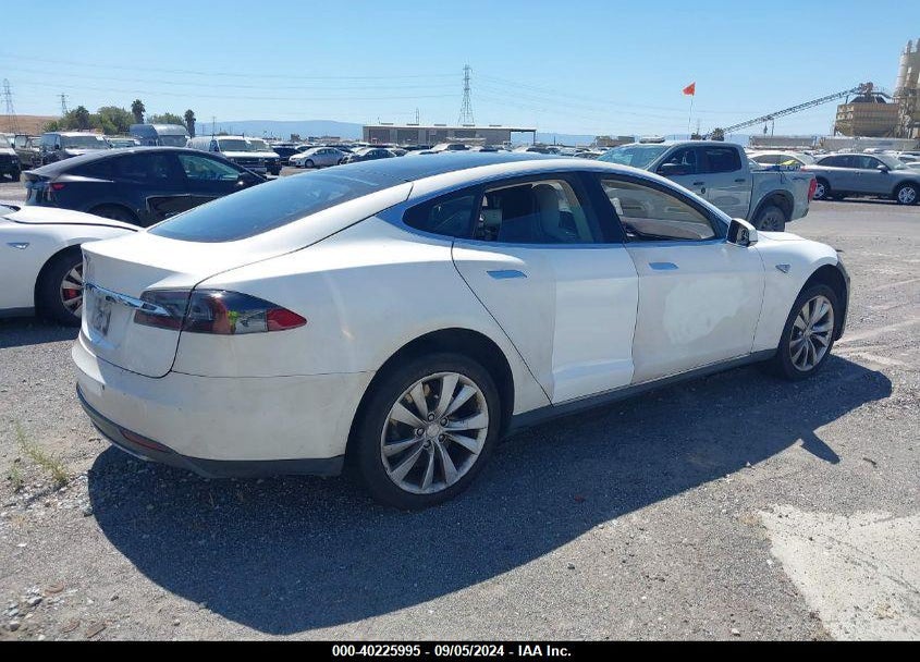 2014 TESLA MODEL S P85 VIN: 5YJSA1H13EFP61090
