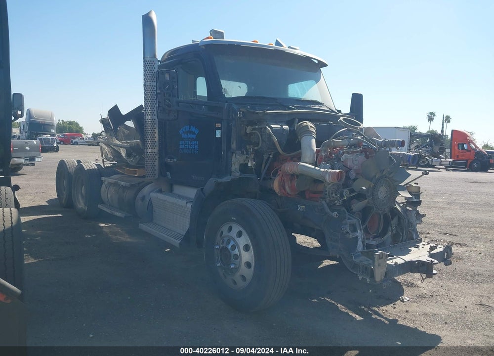 2015 KENWORTH T880 T880 VIN: 1XKZD49X2FJ454910