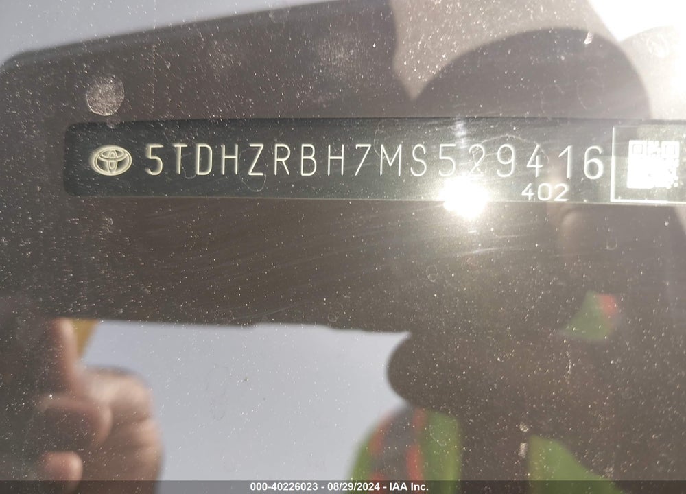 2021 TOYOTA HIGHLANDER XLE VIN: 5TDHZRBH7MS529416