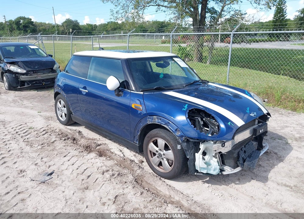 2015 MINI HARDTOP COOPER VIN: WMWXM5C51F3A60688