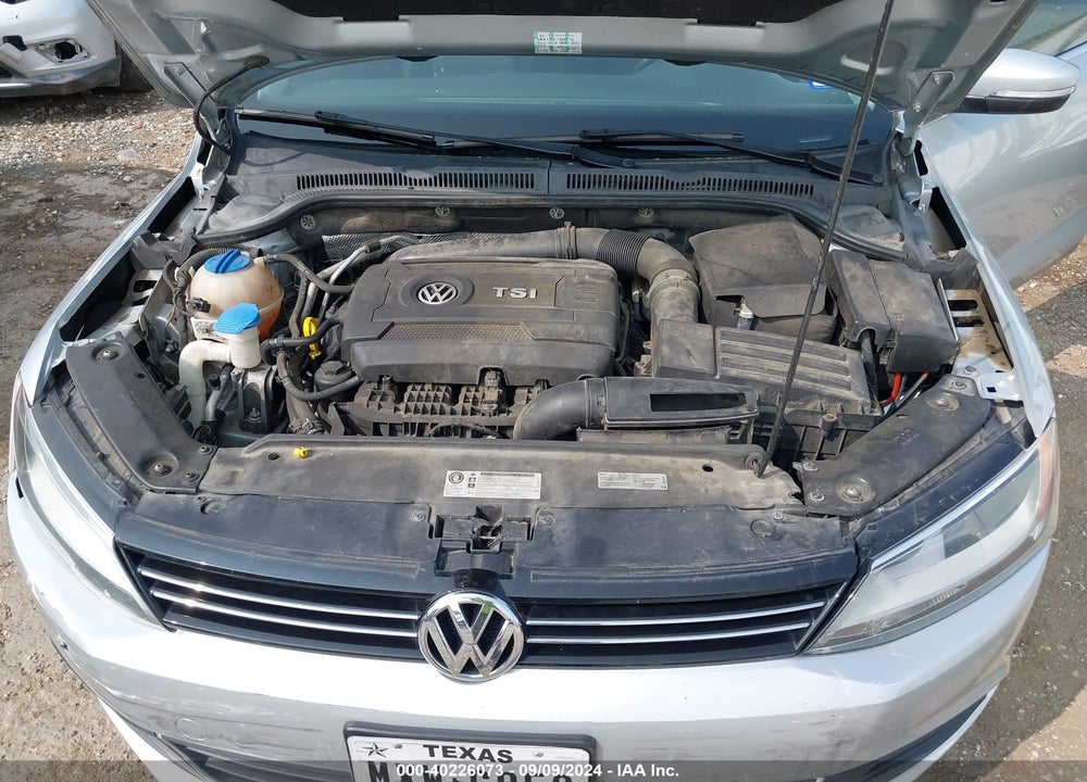 2014 VOLKSWAGEN JETTA 1.8T SE VIN: 3VWD07AJ1EM209296