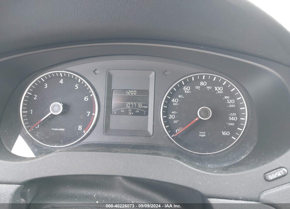 2014 VOLKSWAGEN JETTA 1.8T SE VIN: 3VWD07AJ1EM209296