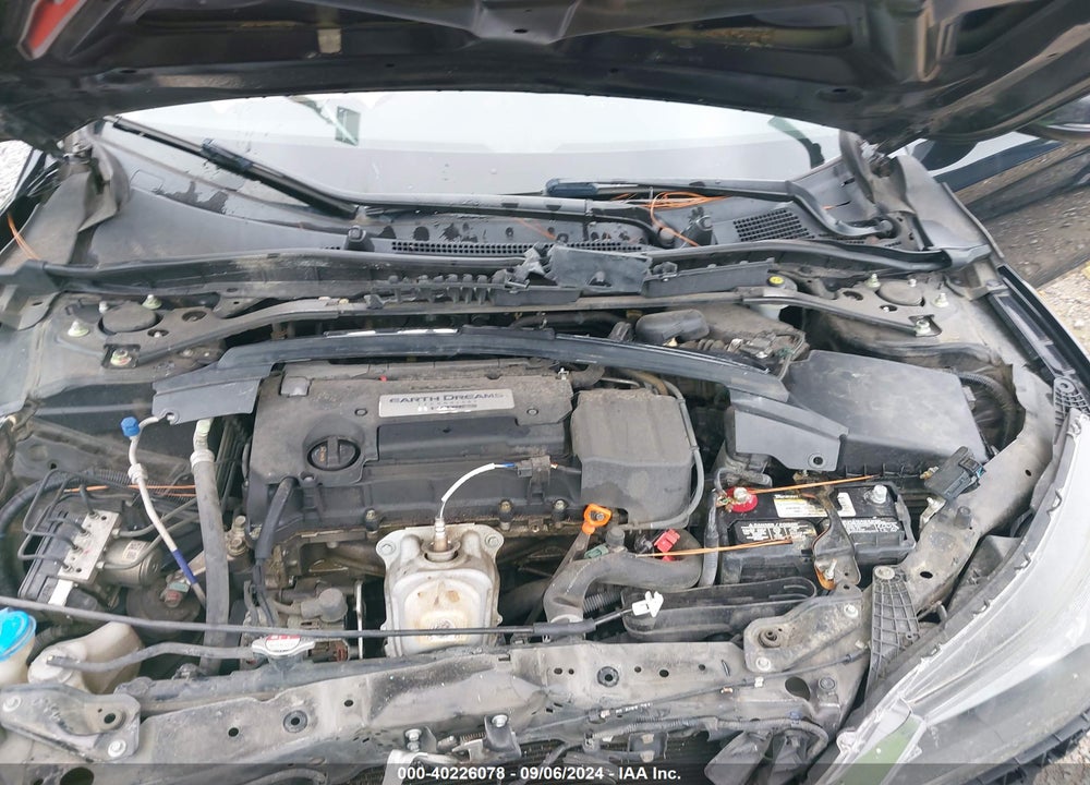 2015 HONDA ACCORD EX-L VIN: 1HGCR2F84FA147695