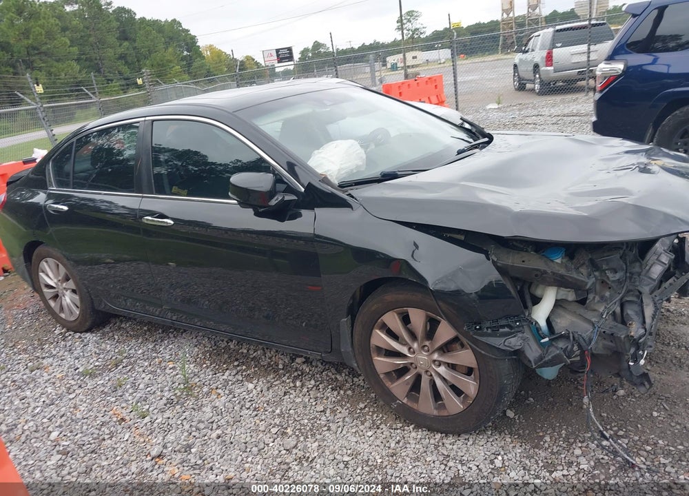 2015 HONDA ACCORD EX-L VIN: 1HGCR2F84FA147695
