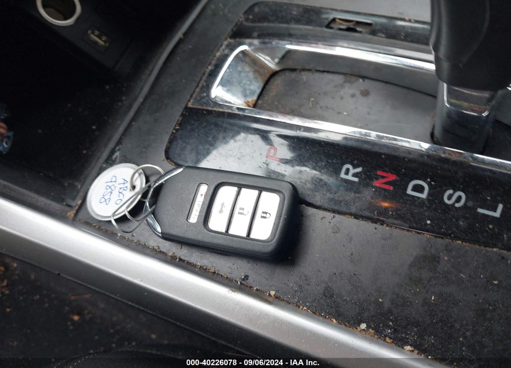2015 HONDA ACCORD EX-L VIN: 1HGCR2F84FA147695