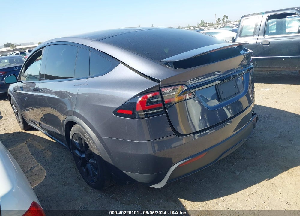 2023 TESLA MODEL X PLAID TRI MOTOR ALL-WHEEL DRIVE VIN: 7SAXCBE61PF388871