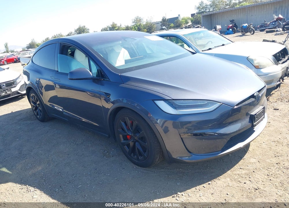 2023 TESLA MODEL X PLAID TRI MOTOR ALL-WHEEL DRIVE VIN: 7SAXCBE61PF388871
