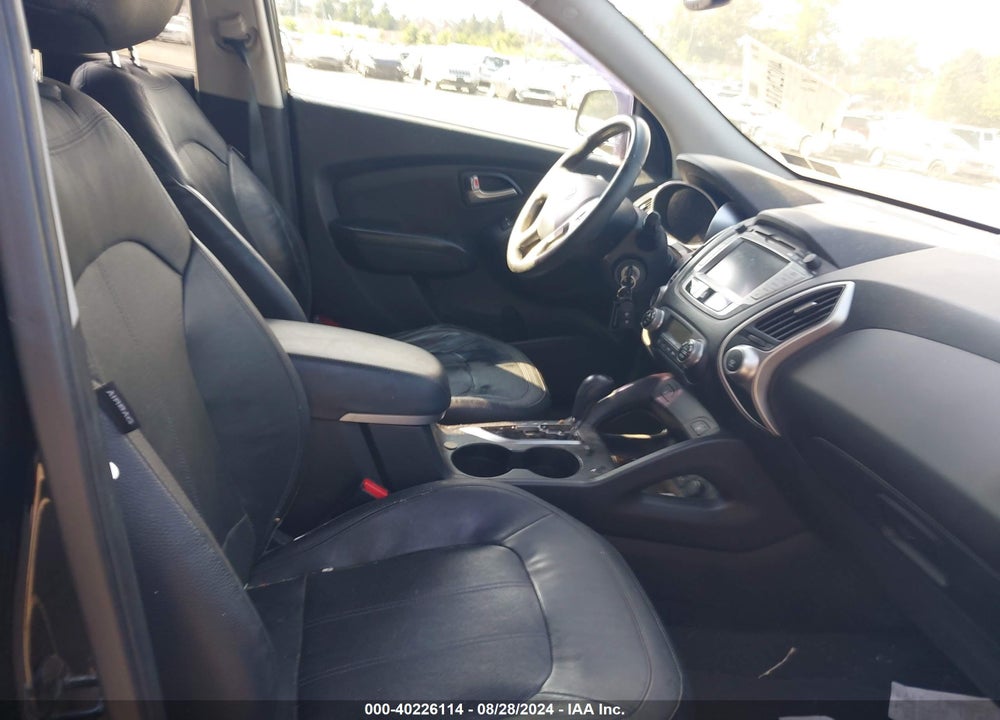 2012 HYUNDAI TUCSON LIMITED VIN: KM8JUCAC1CU537715