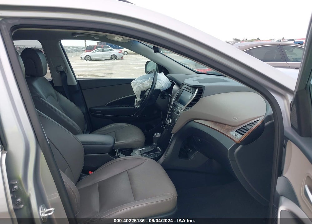 2017 HYUNDAI SANTA FE LIMITED ULTIMATE VIN: KM8SR4HF0HU176741