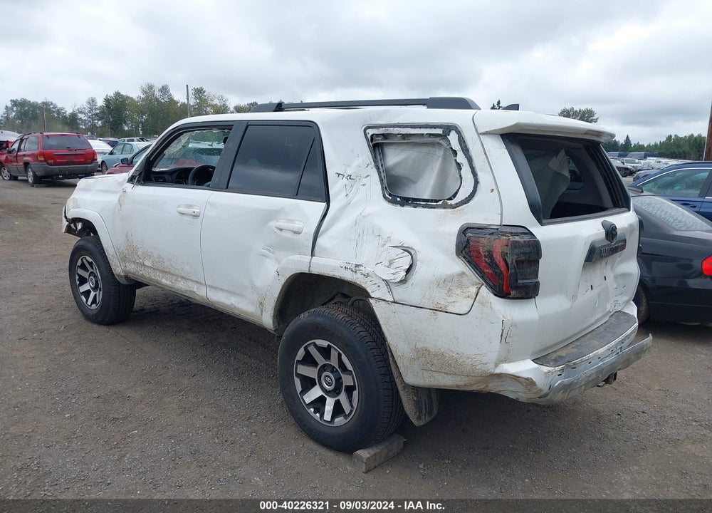 2022 TOYOTA 4RUNNER TRD OFF ROAD PREMIUM VIN: JTERU5JR0N6077974