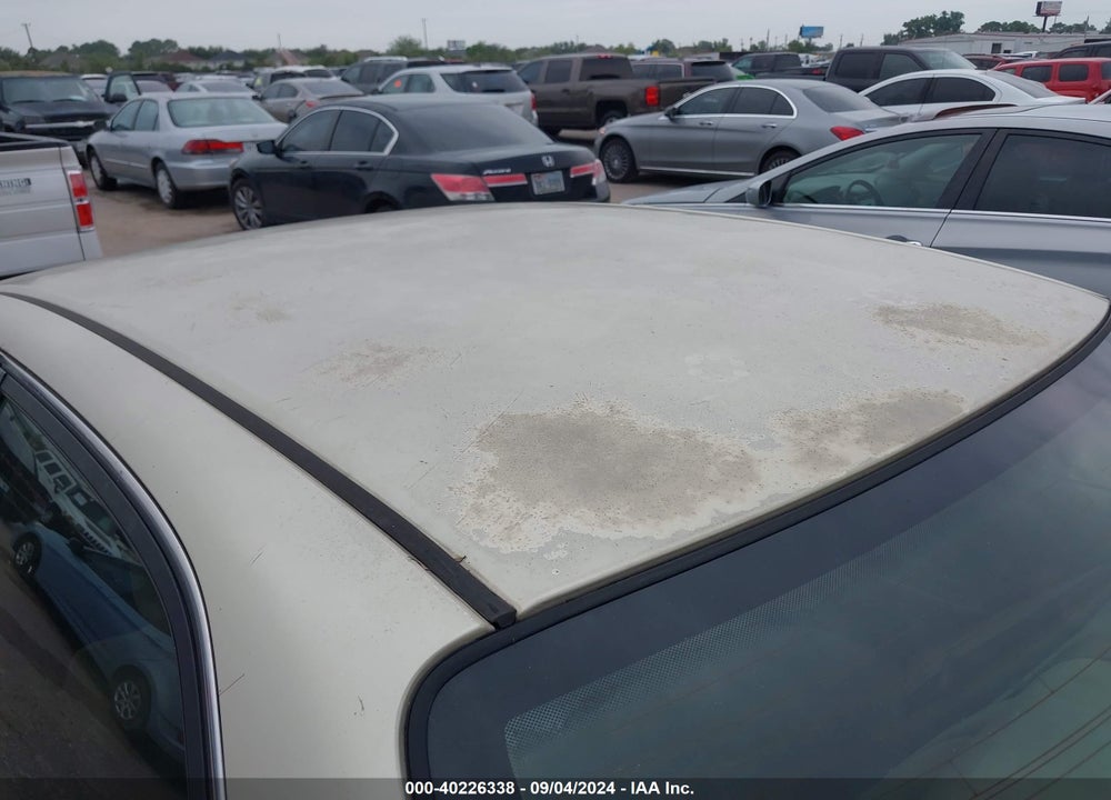 2000 HONDA ACCORD 2.3 SE VIN: JHMCG5675YC005049