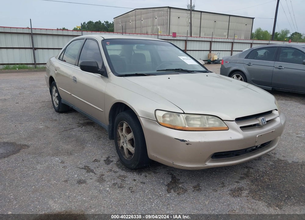 2000 HONDA ACCORD 2.3 SE VIN: JHMCG5675YC005049