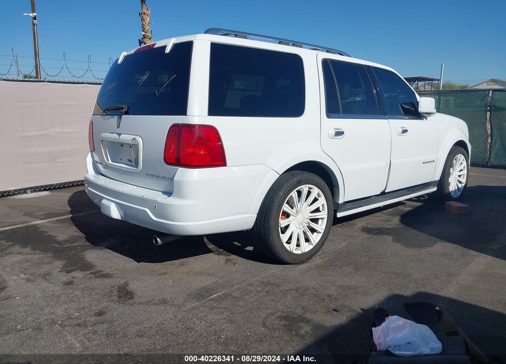 2006 LINCOLN NAVIGATOR LUXURY/ULTIMATE VIN: 5LMFU27596LJ29785
