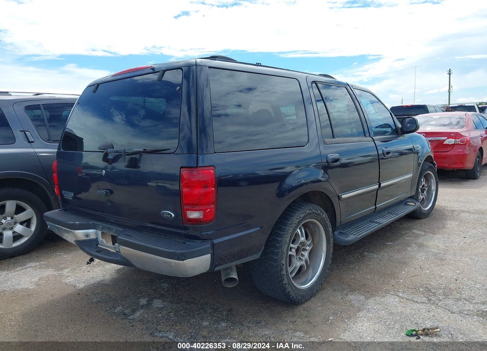 2000 FORD EXPEDITION XLT VIN: 1FMRU15L3YLC03247
