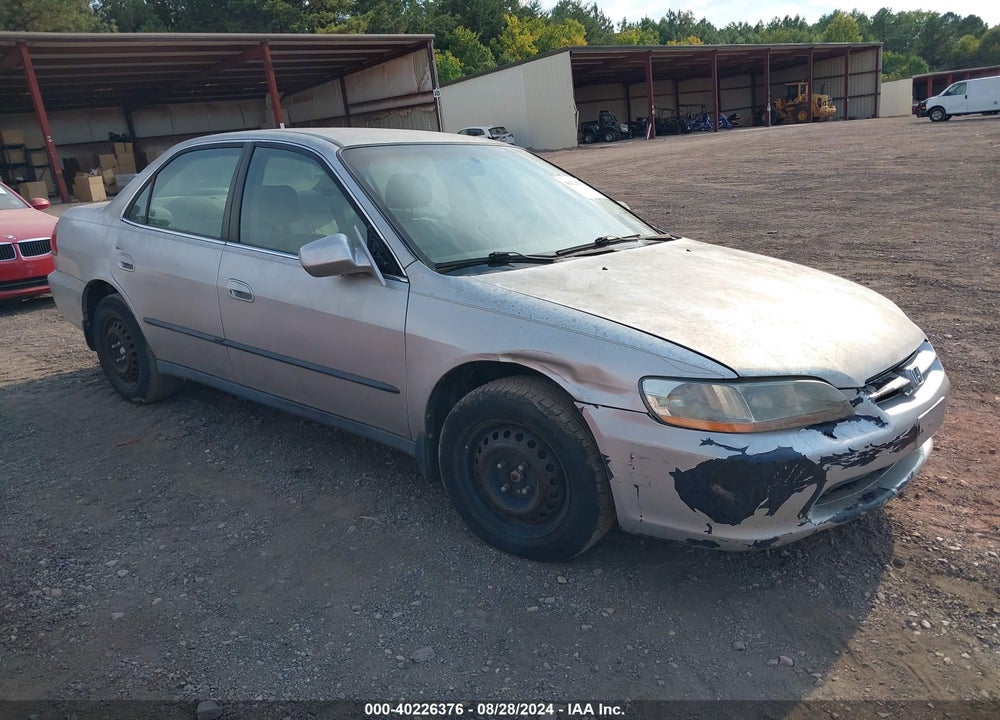 1998 HONDA ACCORD LX VIN: 1HGCG5649WA099583