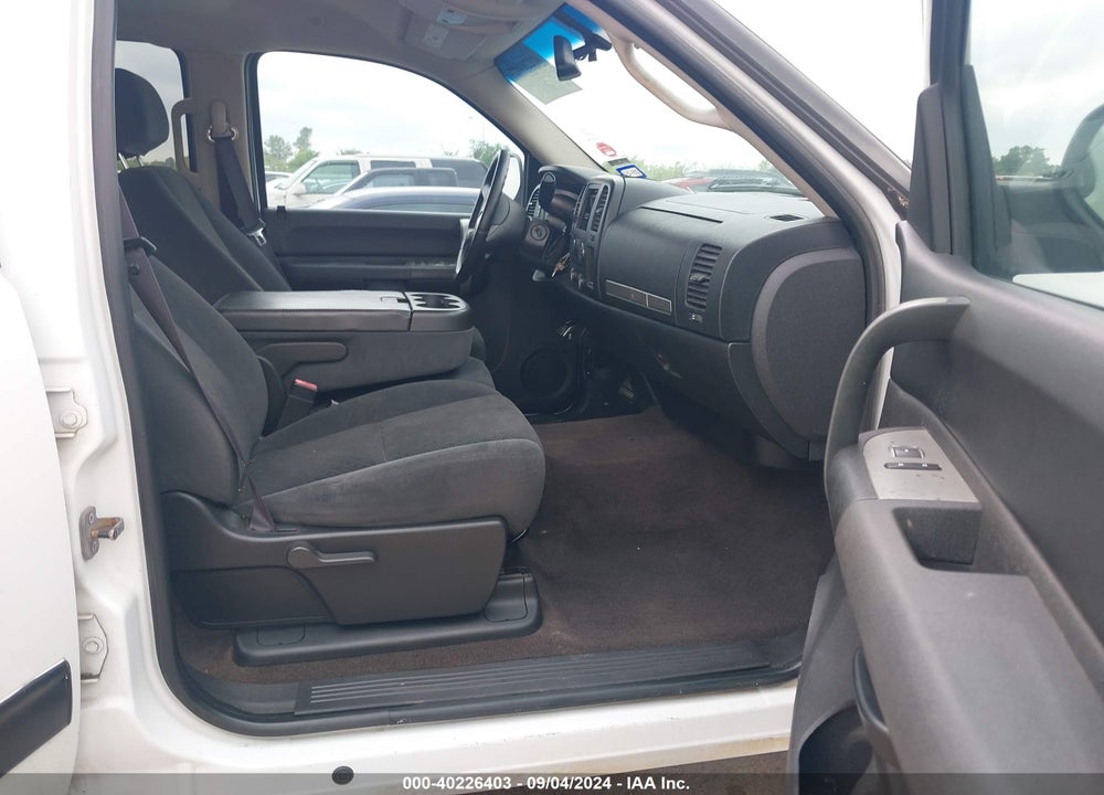 2008 GMC SIERRA 1500 SLE1 VIN: 3GTEC13J98G251971