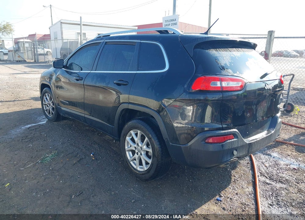 2015 JEEP CHEROKEE LATITUDE VIN: 1C4PJLCB3FW706802