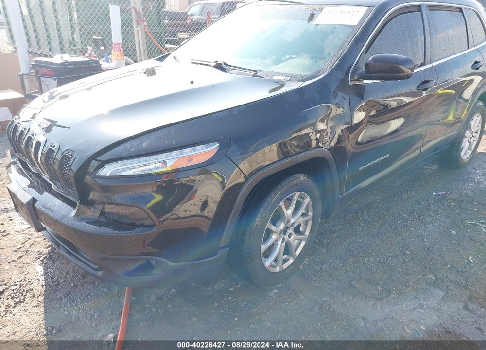 2015 JEEP CHEROKEE LATITUDE VIN: 1C4PJLCB3FW706802
