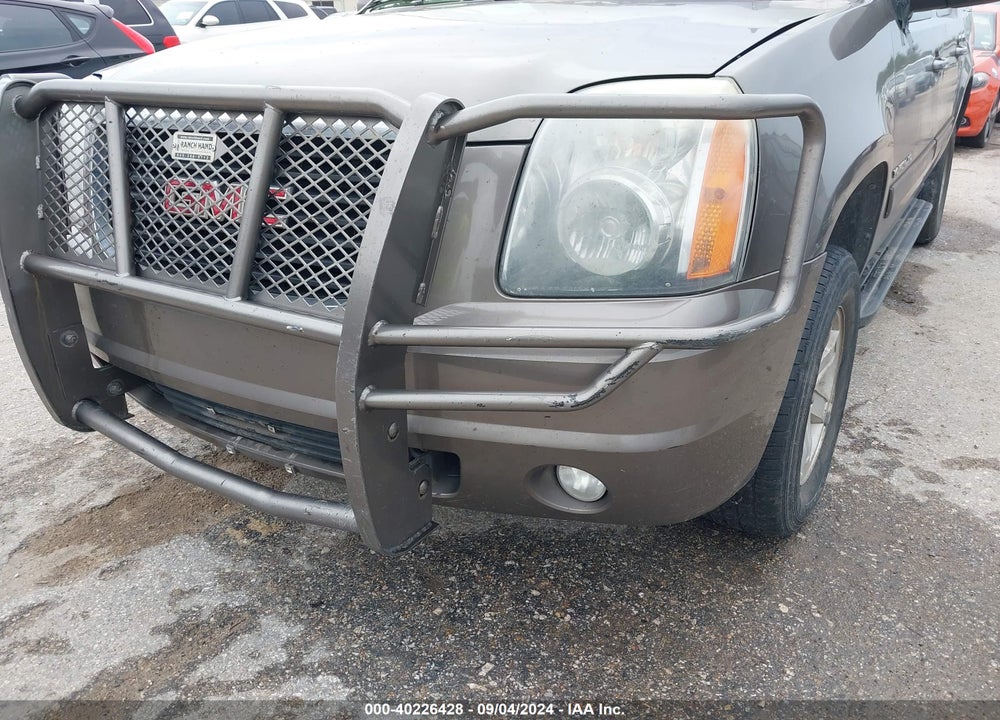 2011 GMC YUKON XL 1500 SLT VIN: 1GKS2KE32BR265992
