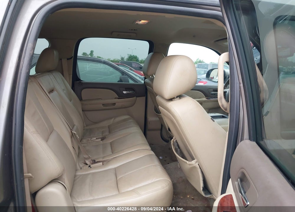 2011 GMC YUKON XL 1500 SLT VIN: 1GKS2KE32BR265992