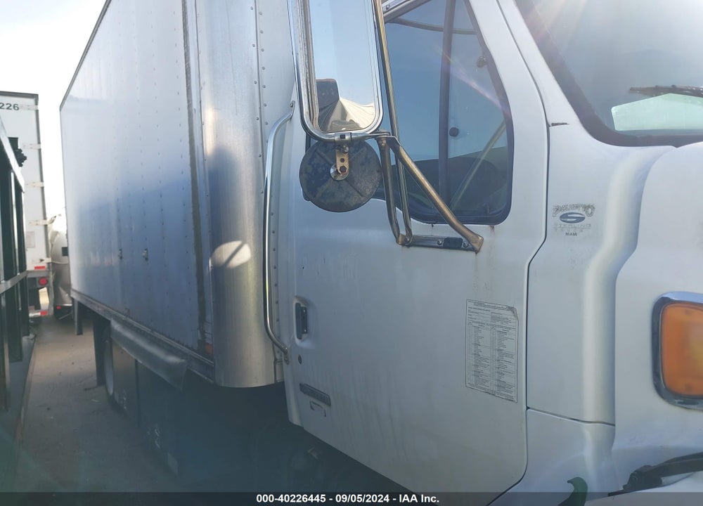 2002 STERLING TRUCK M 5500 VIN: 2FZAAFCT62AJ58623
