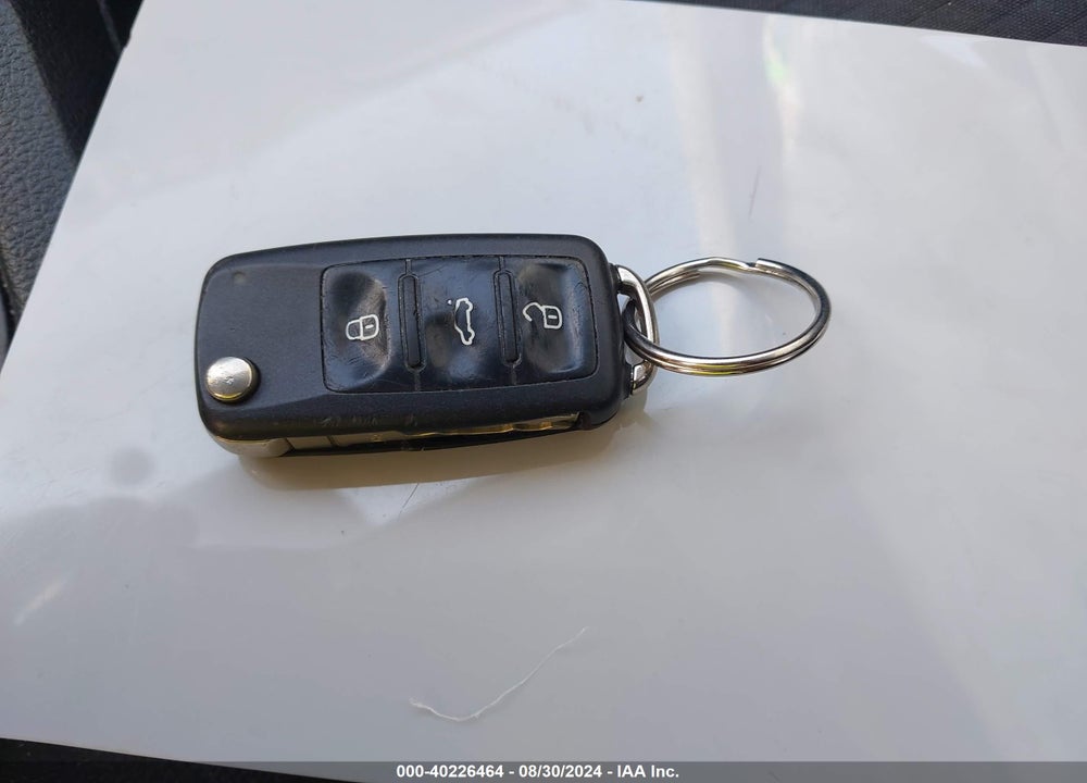 2015 VOLKSWAGEN JETTA 1.8T SE VIN: 3VWD17AJ8FM355936