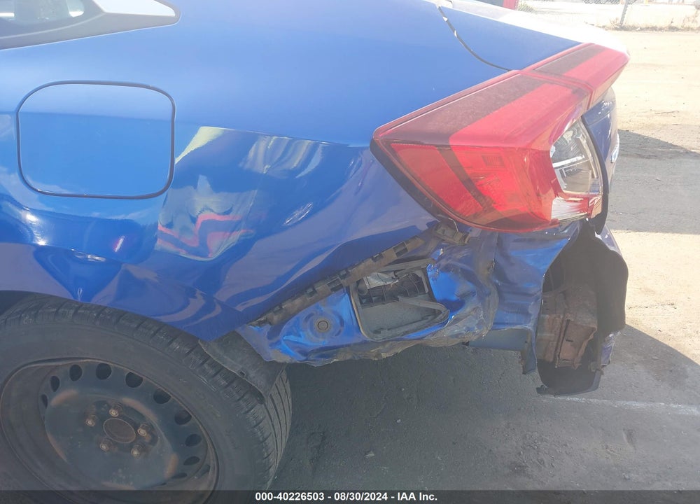 2018 HONDA CIVIC LX VIN: 2HGFC2F53JH581329