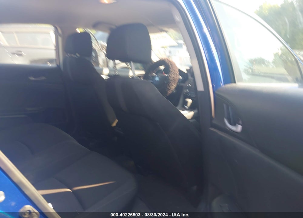 2018 HONDA CIVIC LX VIN: 2HGFC2F53JH581329