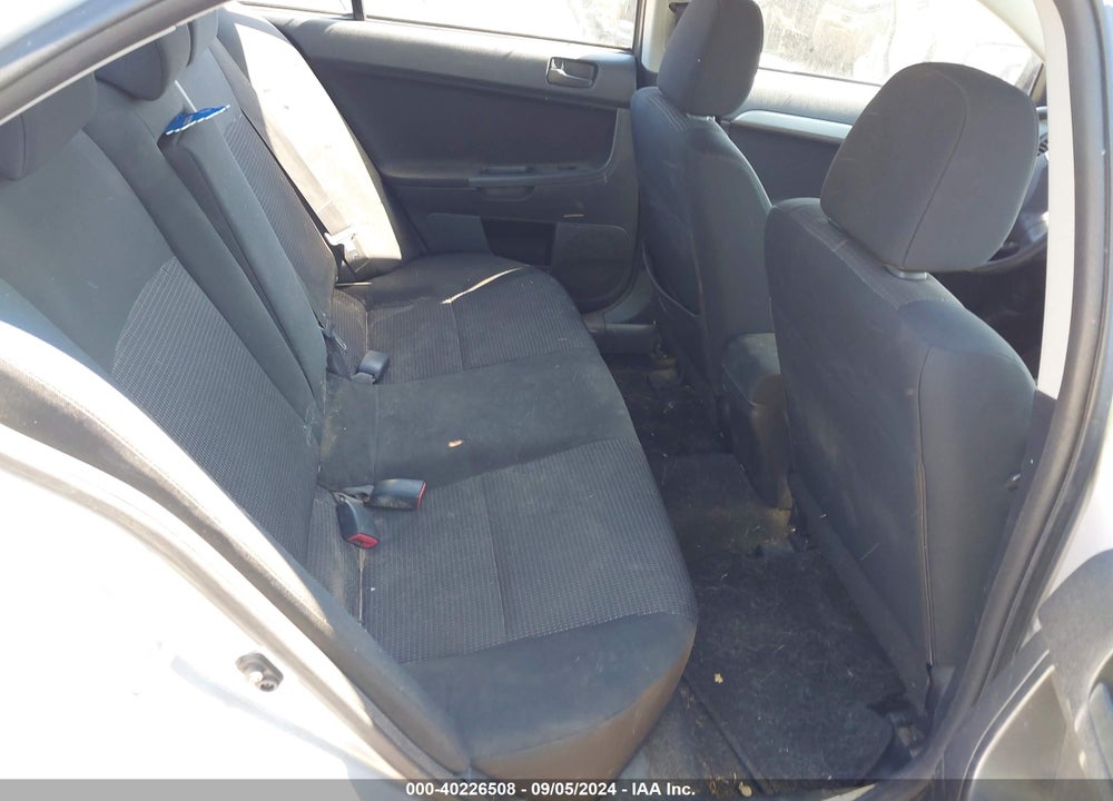 2011 MITSUBISHI LANCER ES VIN: JA32U2FU5BU043424