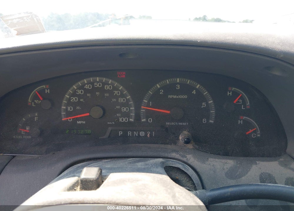 1999 FORD EXPEDITION XLT VIN: 1FMRU1861XLC20925