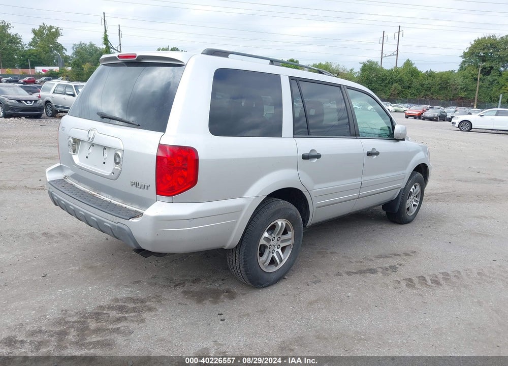 2005 HONDA PILOT EX VIN: 5FNYF18405B045348