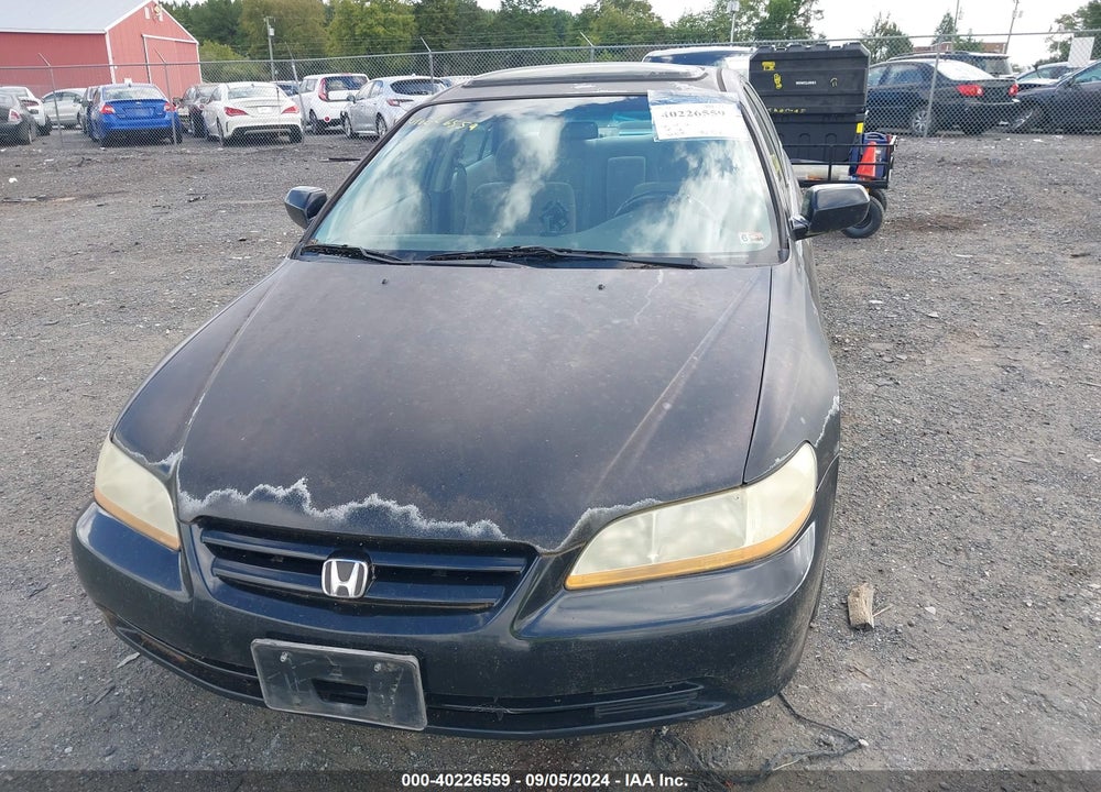 2001 HONDA ACCORD 2.3 EX VIN: 1HGCG56671A085062