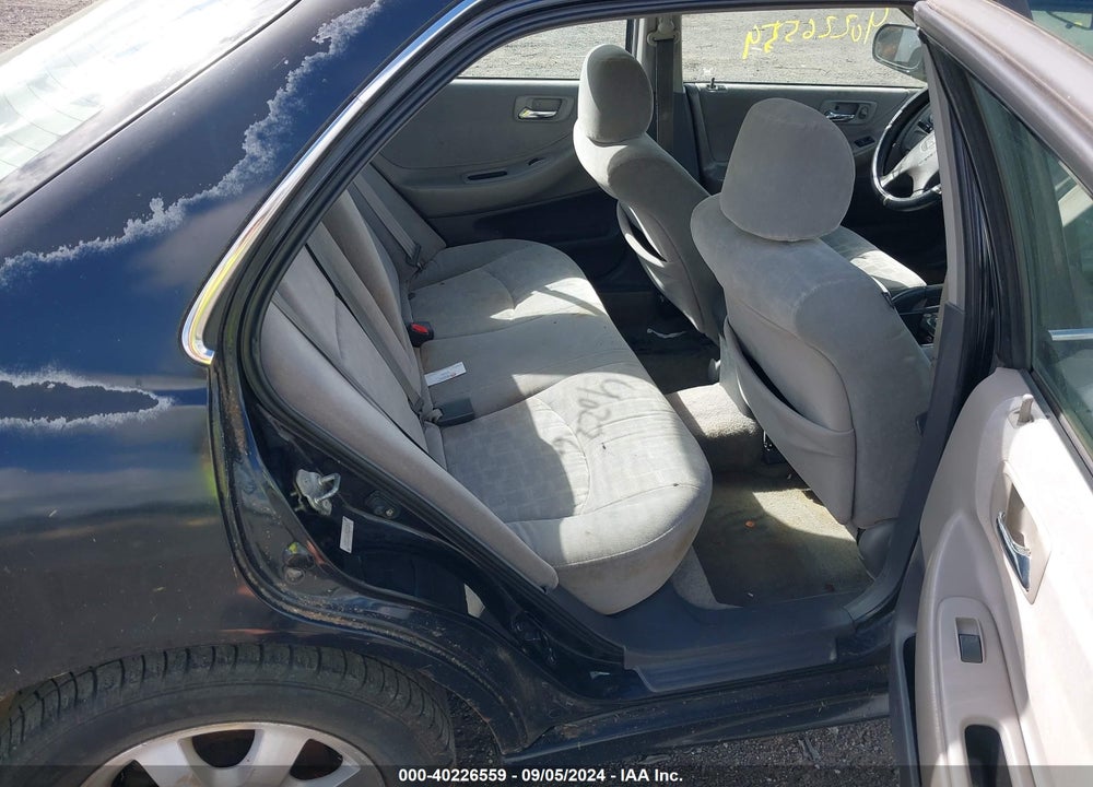 2001 HONDA ACCORD 2.3 EX VIN: 1HGCG56671A085062