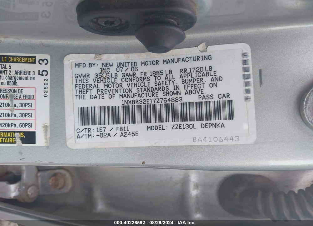 2007 TOYOTA COROLLA LE VIN: 1NXBR32E17Z764883